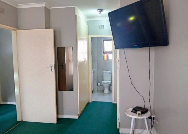 To Let 3 Bedroom Property for Rent in Corlett Gardens Gauteng