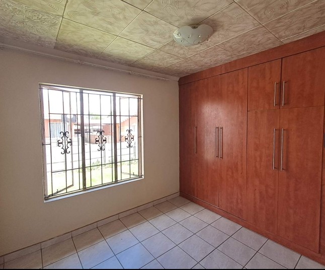 3 Bedroom Property for Sale in Ormonde Gauteng