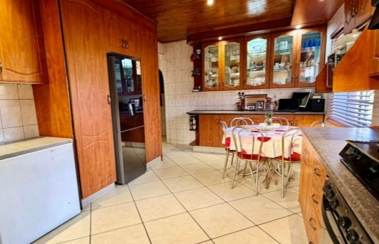 4 Bedroom Property for Sale in Regents Park Gauteng