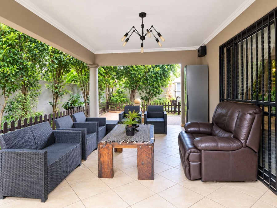 3 Bedroom Property for Sale in Faerie Glen Gauteng