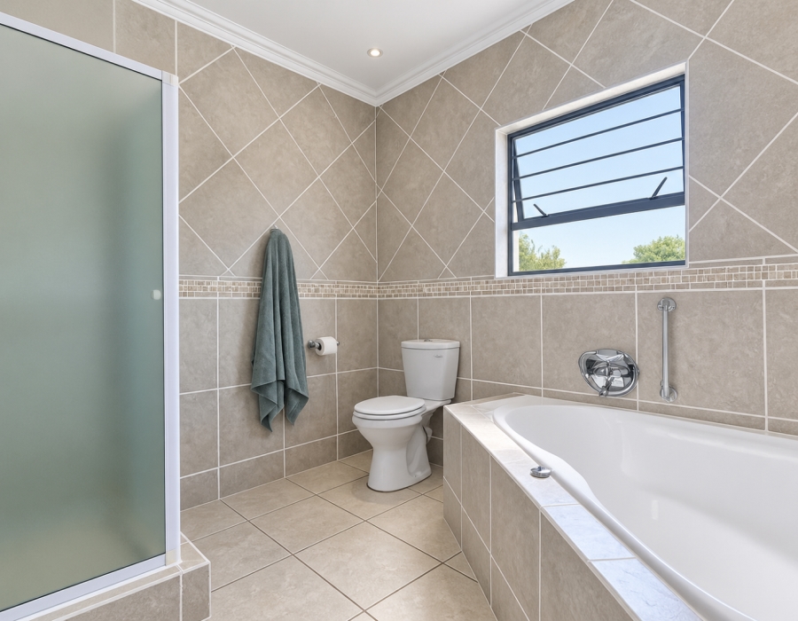3 Bedroom Property for Sale in Faerie Glen Gauteng