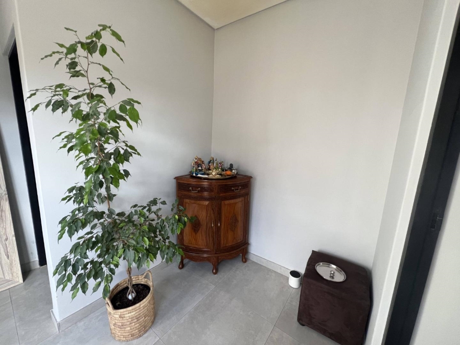 To Let 3 Bedroom Property for Rent in Edenburg Gauteng