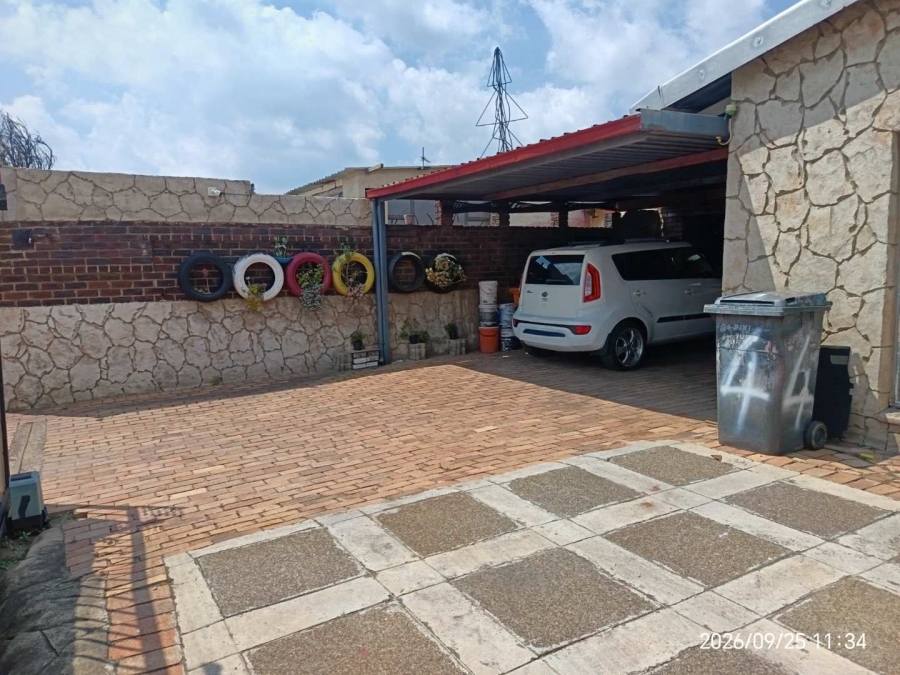 4 Bedroom Property for Sale in Newlands Gauteng