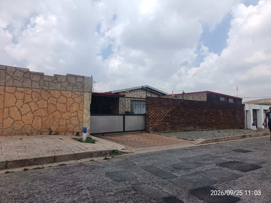 4 Bedroom Property for Sale in Newlands Gauteng