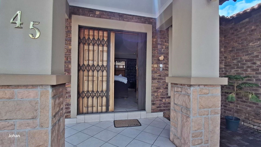 3 Bedroom Property for Sale in Airport Park Gauteng