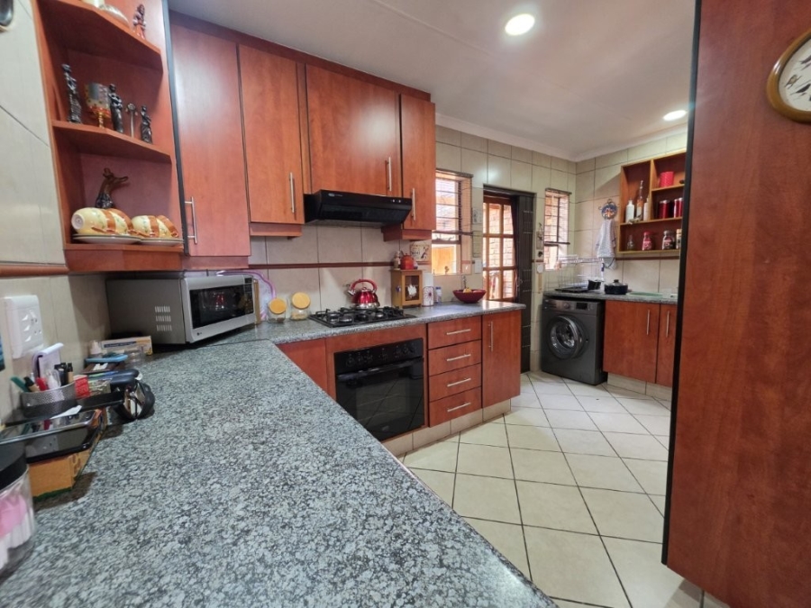 3 Bedroom Property for Sale in Airport Park Gauteng