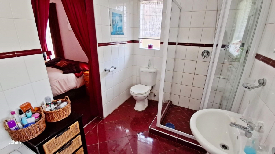 3 Bedroom Property for Sale in Airport Park Gauteng