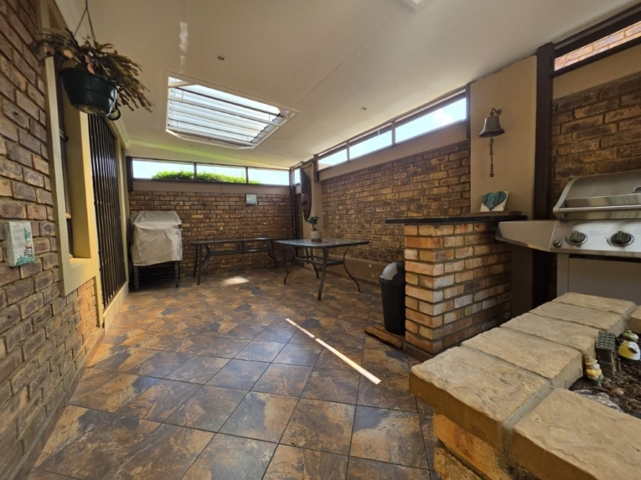 3 Bedroom Property for Sale in Airport Park Gauteng