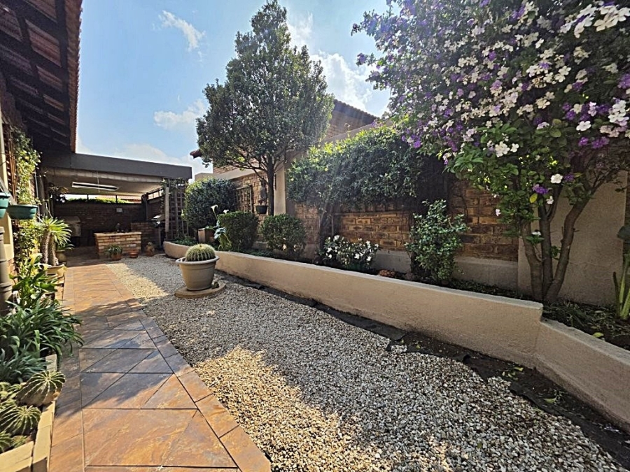 3 Bedroom Property for Sale in Airport Park Gauteng