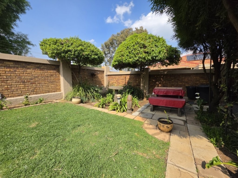 3 Bedroom Property for Sale in Airport Park Gauteng