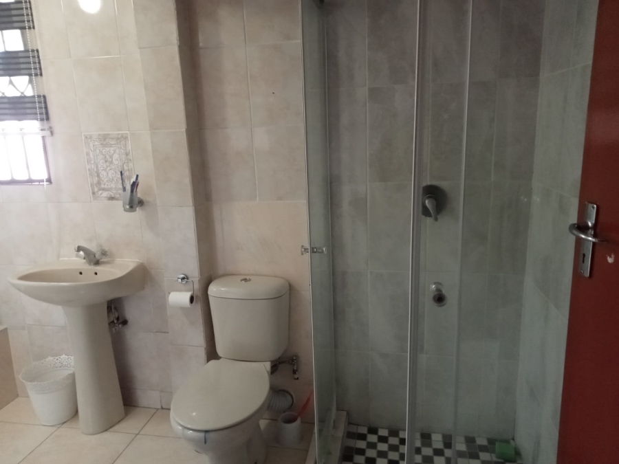 3 Bedroom Property for Sale in Ponong Gauteng