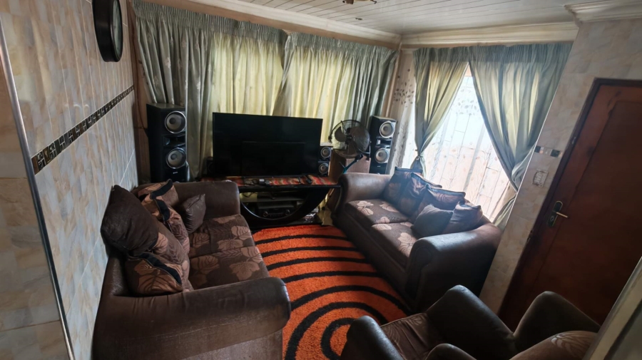 3 Bedroom Property for Sale in Soshanguve VV Gauteng
