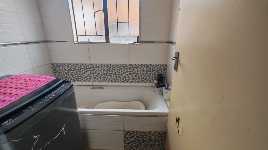 3 Bedroom Property for Sale in Soshanguve VV Gauteng
