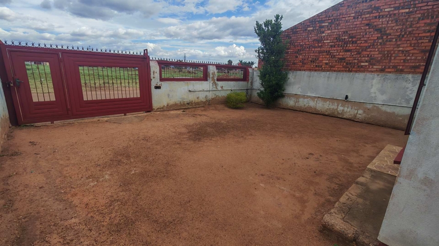 3 Bedroom Property for Sale in Soshanguve VV Gauteng
