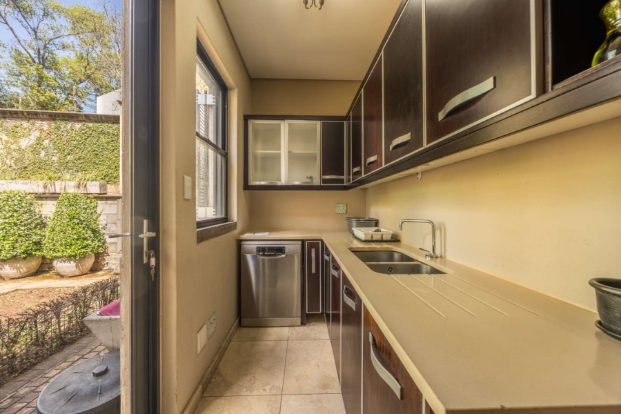 3 Bedroom Property for Sale in Waterkloof Ridge Gauteng