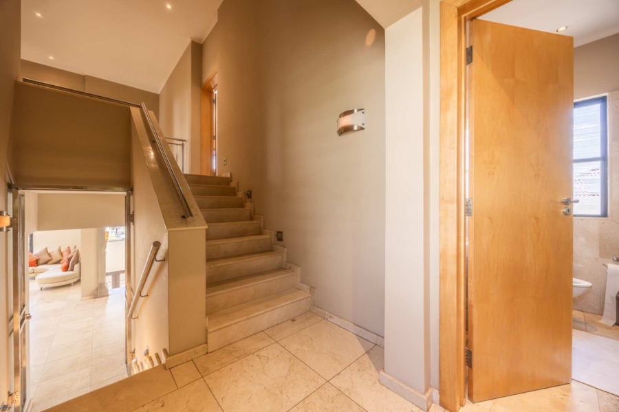3 Bedroom Property for Sale in Waterkloof Ridge Gauteng