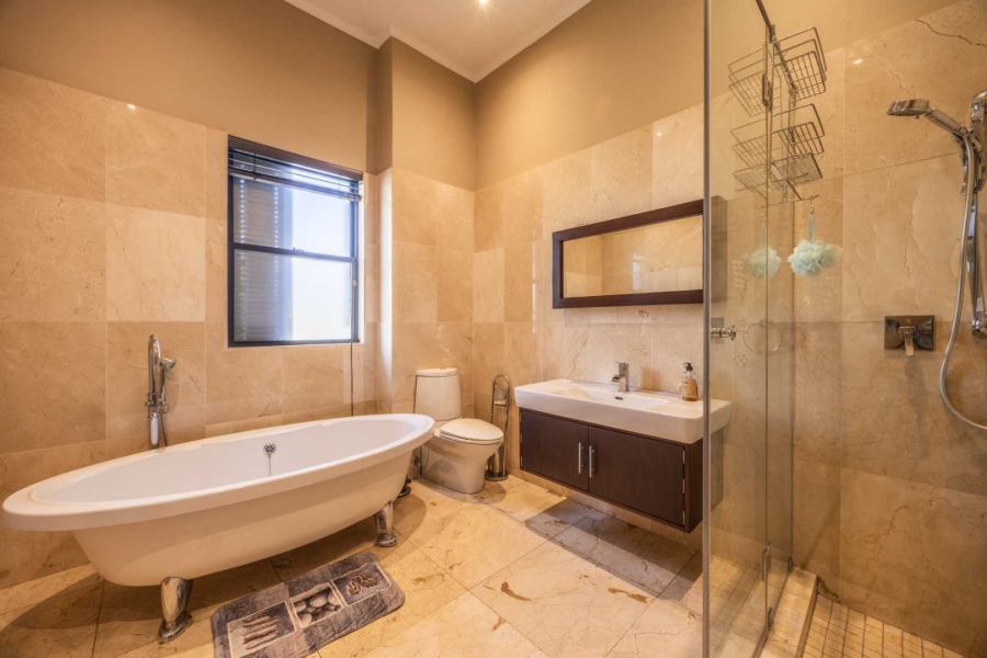 3 Bedroom Property for Sale in Waterkloof Ridge Gauteng