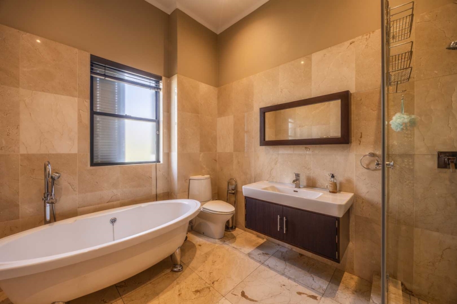 3 Bedroom Property for Sale in Waterkloof Ridge Gauteng