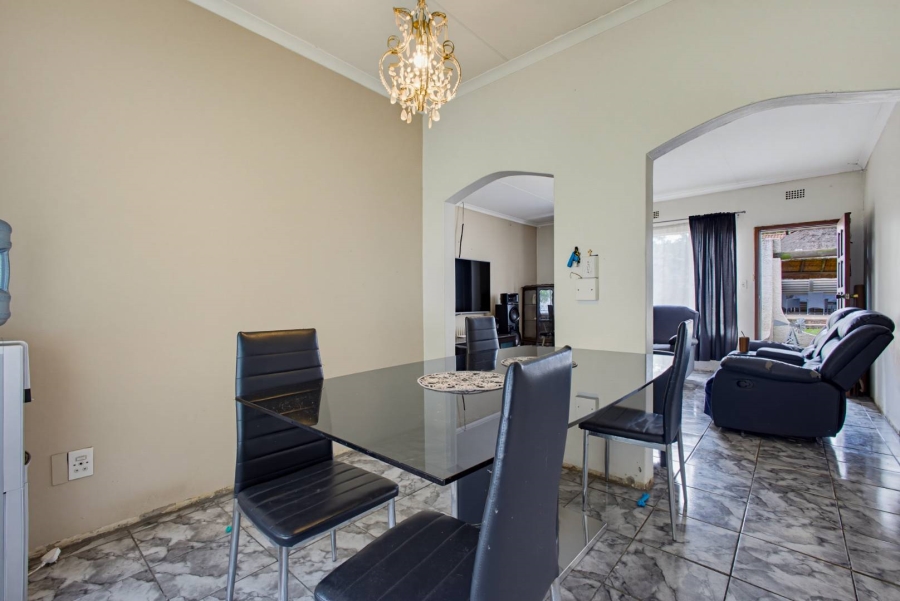 5 Bedroom Property for Sale in Albemarle Gauteng