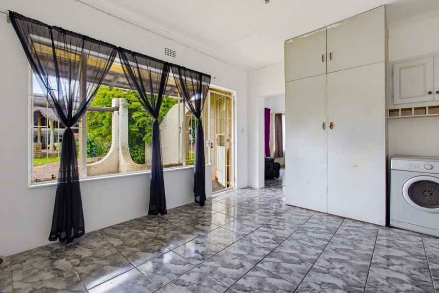5 Bedroom Property for Sale in Albemarle Gauteng