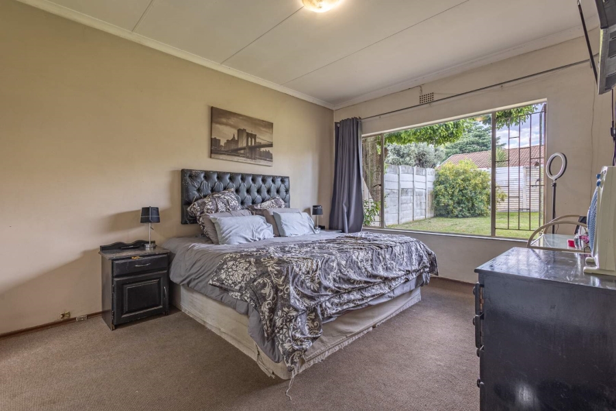 5 Bedroom Property for Sale in Albemarle Gauteng