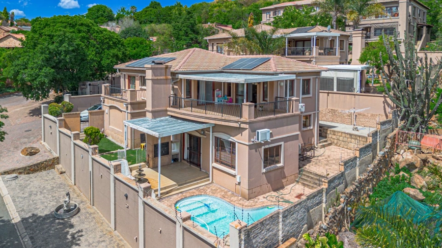 3 Bedroom Property for Sale in Mulbarton Gauteng