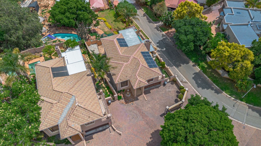 3 Bedroom Property for Sale in Mulbarton Gauteng