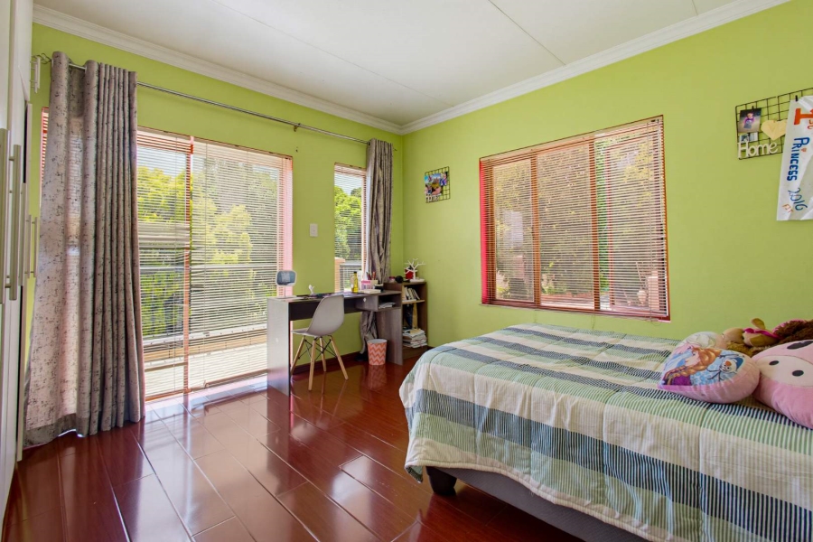 3 Bedroom Property for Sale in Mulbarton Gauteng