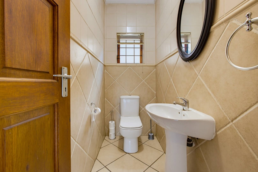 3 Bedroom Property for Sale in Mulbarton Gauteng