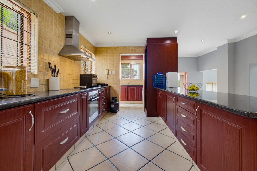 3 Bedroom Property for Sale in Mulbarton Gauteng