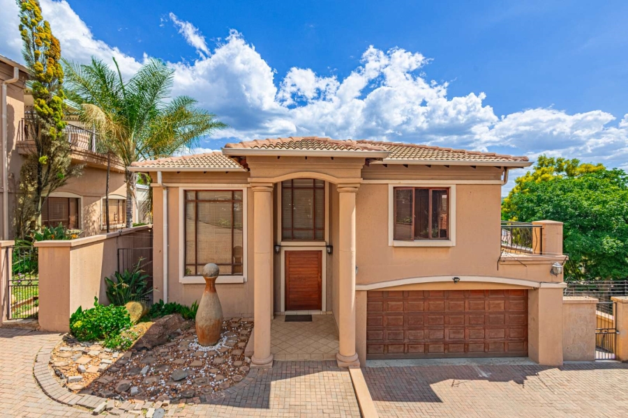 3 Bedroom Property for Sale in Mulbarton Gauteng