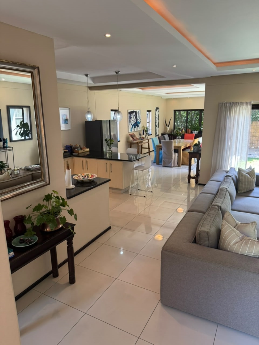 2 Bedroom Property for Sale in Melrose North Gauteng