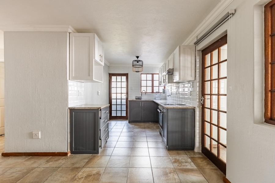 2 Bedroom Property for Sale in Olympus AH Gauteng