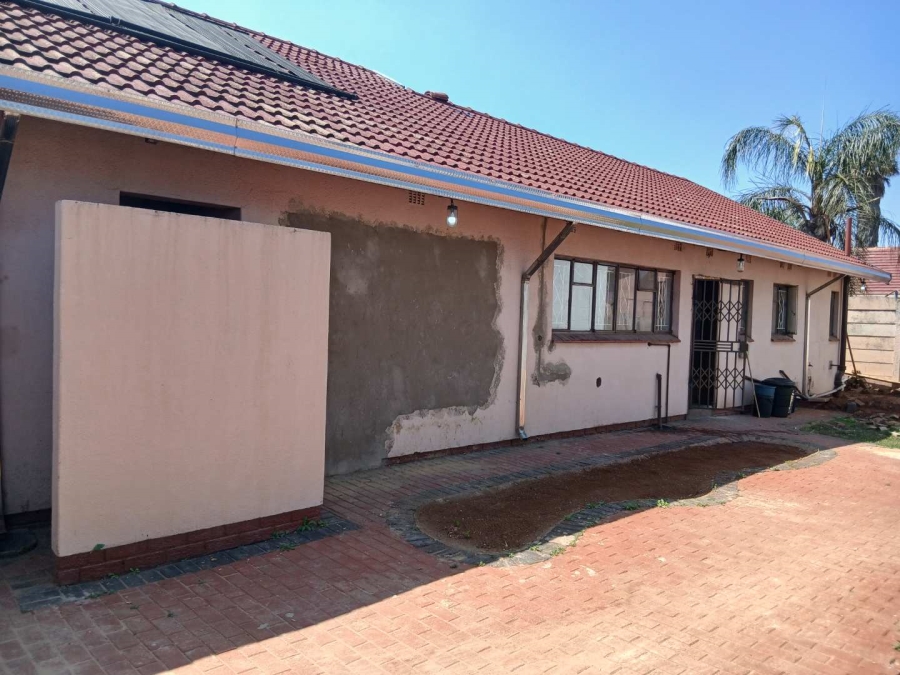 2 Bedroom Property for Sale in Leondale Gauteng