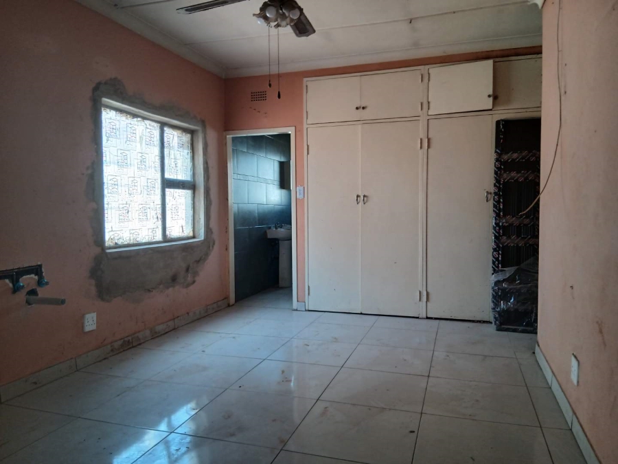 2 Bedroom Property for Sale in Leondale Gauteng