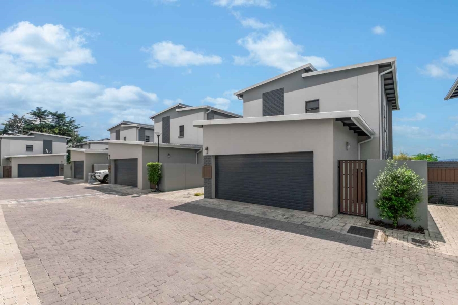 3 Bedroom Property for Sale in Beverley Gauteng