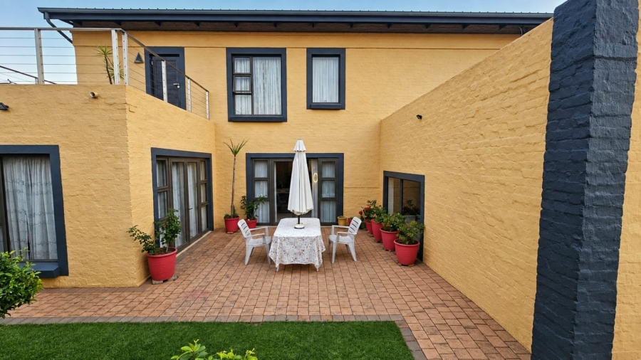 3 Bedroom Property for Sale in Olympus AH Gauteng
