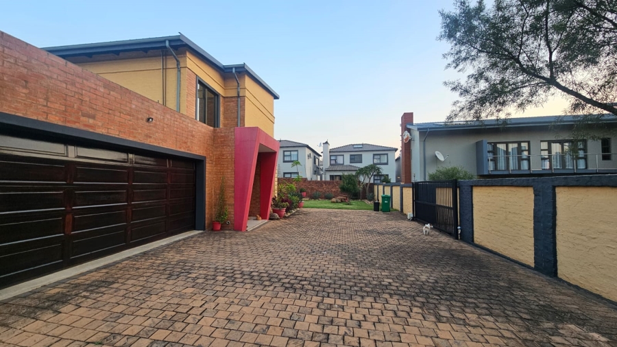 3 Bedroom Property for Sale in Olympus AH Gauteng