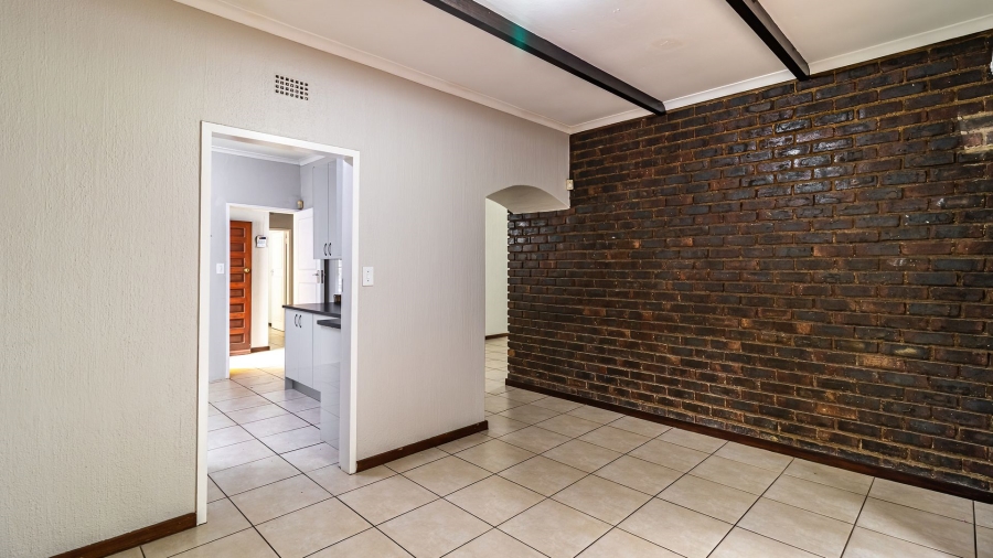 To Let 4 Bedroom Property for Rent in Northcliff Gauteng