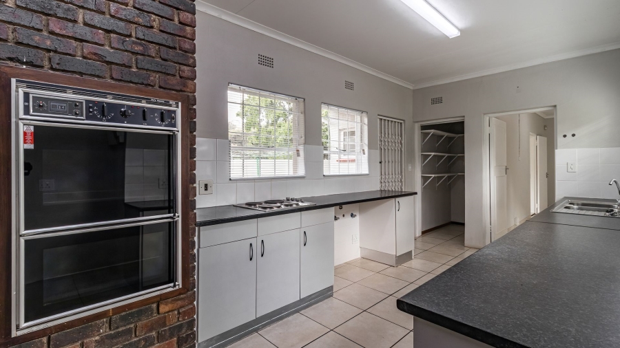 To Let 4 Bedroom Property for Rent in Northcliff Gauteng