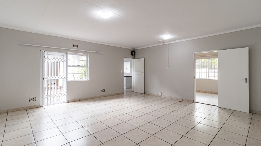 To Let 4 Bedroom Property for Rent in Northcliff Gauteng
