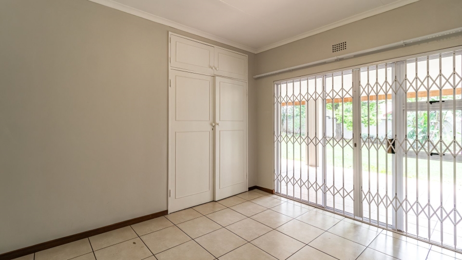 To Let 4 Bedroom Property for Rent in Northcliff Gauteng