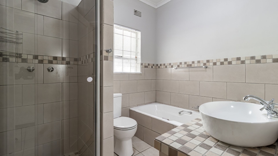 To Let 4 Bedroom Property for Rent in Northcliff Gauteng