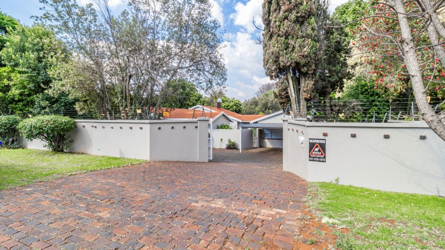 To Let 4 Bedroom Property for Rent in Northcliff Gauteng
