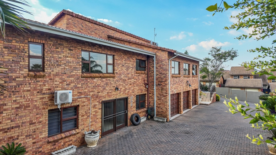 4 Bedroom Property for Sale in Fairland Gauteng