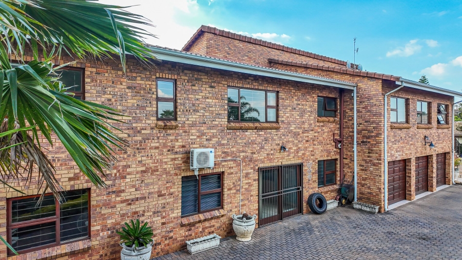 4 Bedroom Property for Sale in Fairland Gauteng