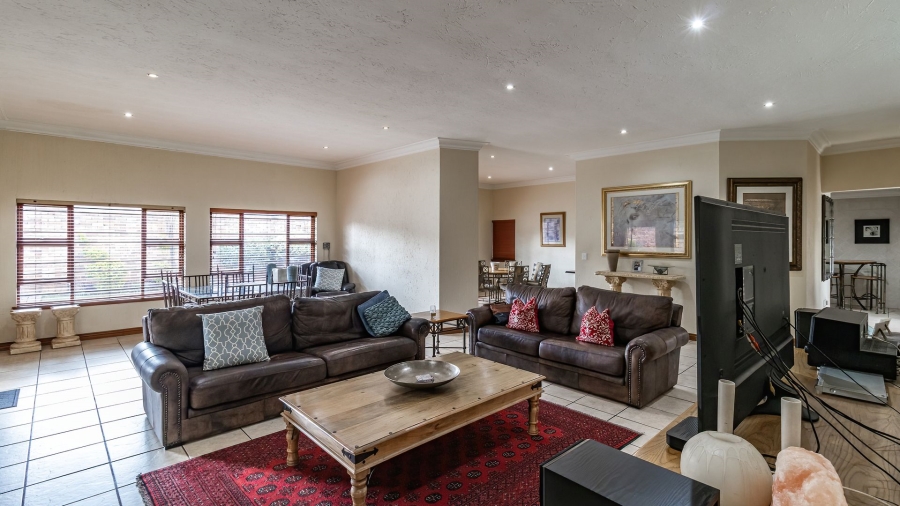 4 Bedroom Property for Sale in Fairland Gauteng