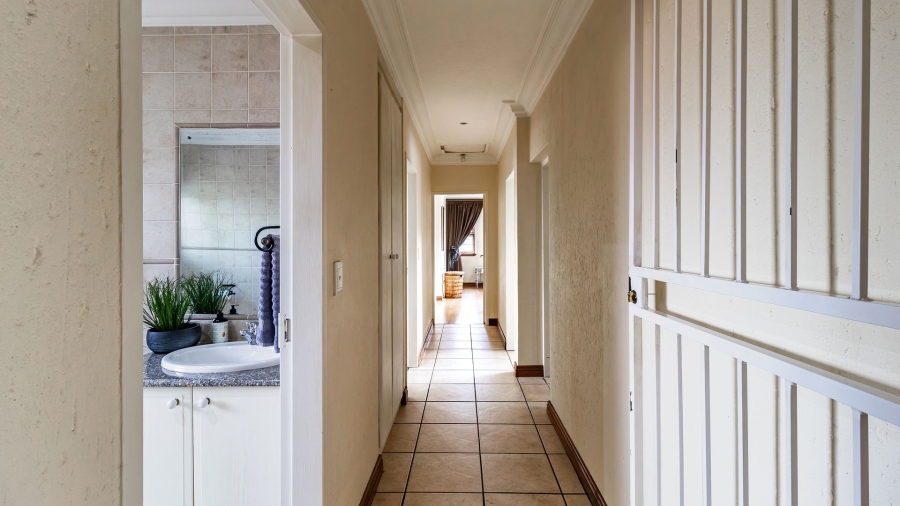4 Bedroom Property for Sale in Fairland Gauteng