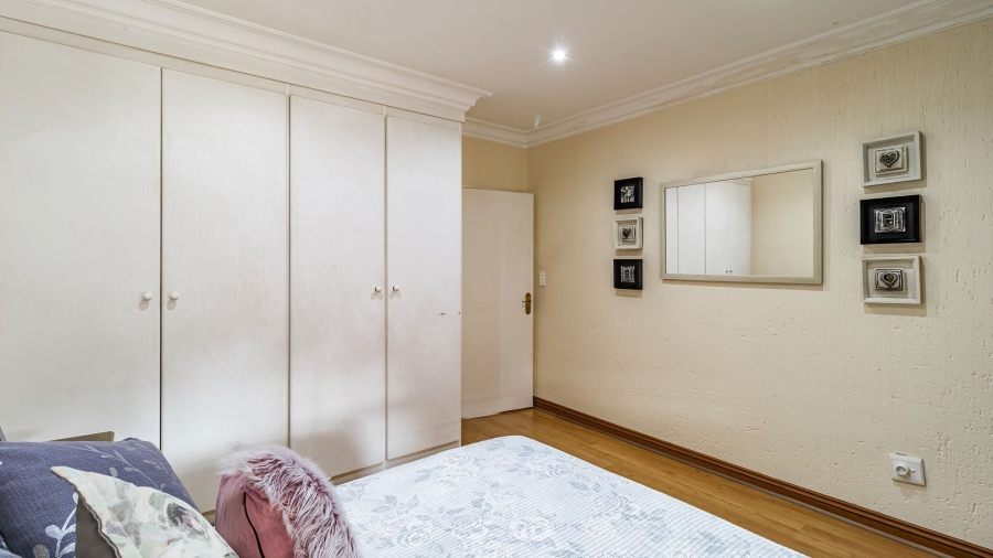 4 Bedroom Property for Sale in Fairland Gauteng