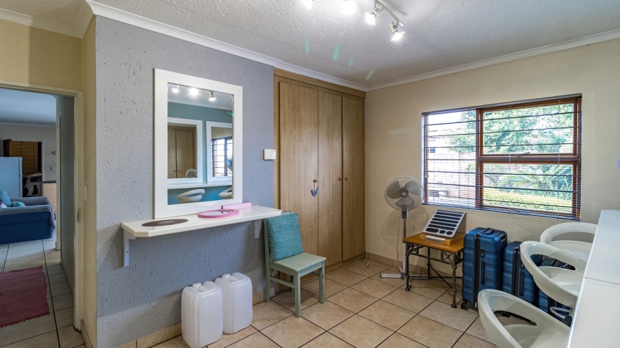 4 Bedroom Property for Sale in Fairland Gauteng